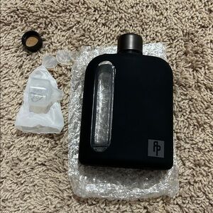 Ragproper Glass Flask with Black Silicon Wrap